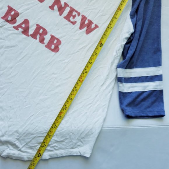 3/$25 NETFLIX Stranger Things Raglan Tee Shirt XL - Picture 5 of 5